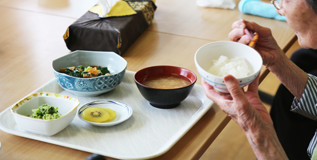 手作りのお昼ご飯とおやつ